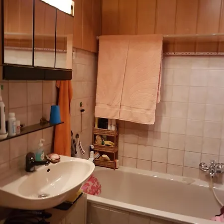 Schoenes Und Komfortables Zimmer *